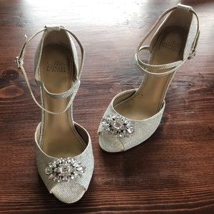 Belle Badgley Mischka silver sparkle heels size 8 1/2